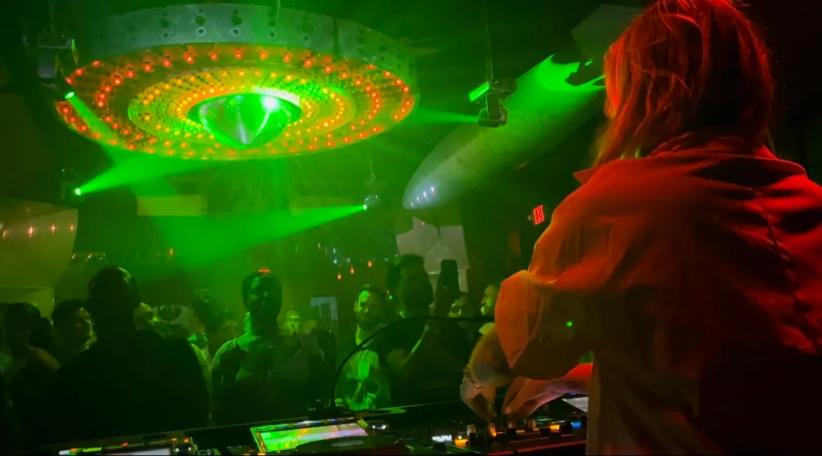 DJ Mary Jane DJing — Miami DJ, photo 2