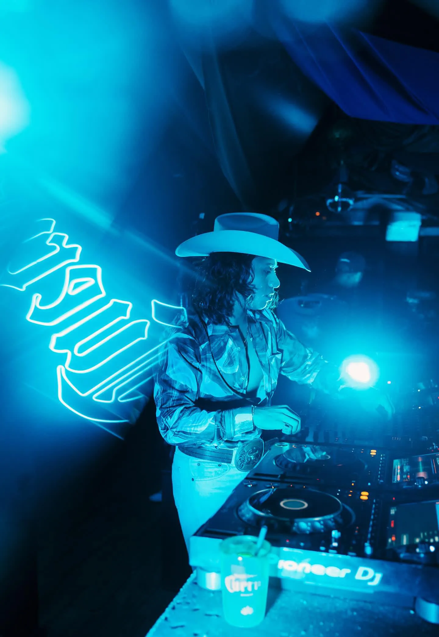 DJ Scollo DJing — Miami DJ, photo 3